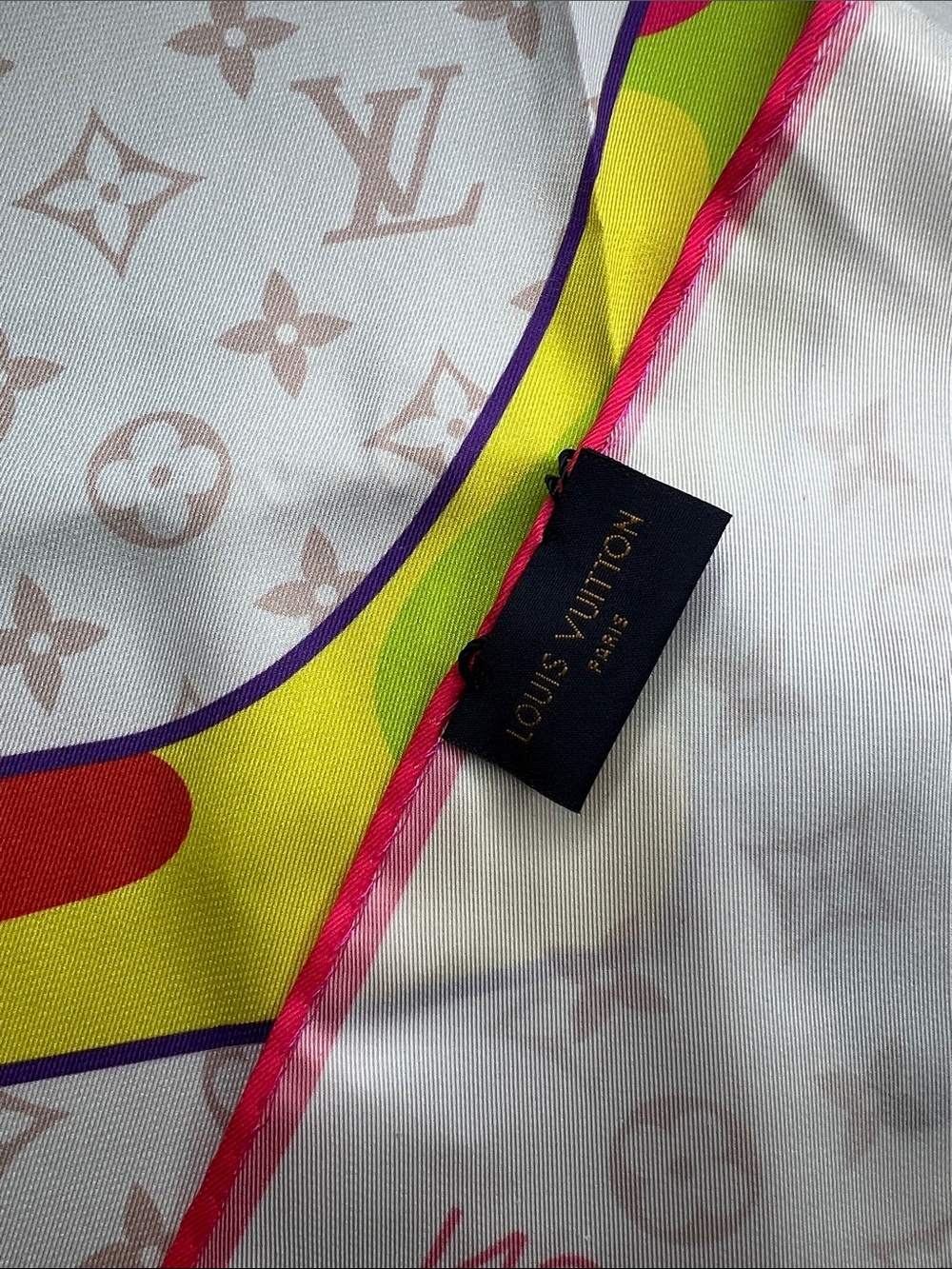 Louis Vuitton Multicolor Floral LV Silk Scarf with Pink Border - Picture 3 of 7